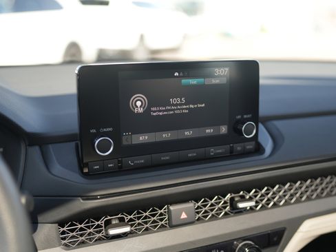 Used 2023 Honda Accord EX image 14