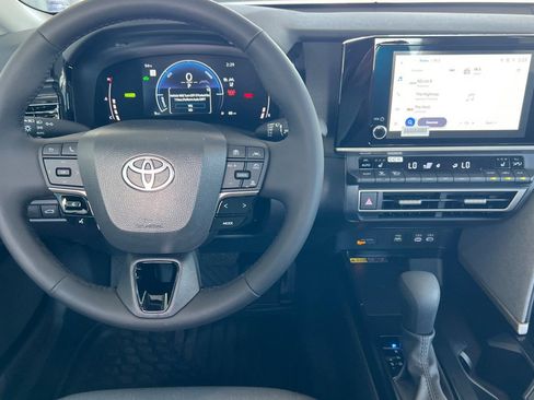 Used 2025 Toyota Camry LE w/ Convenience Package AWD/4WD image 11