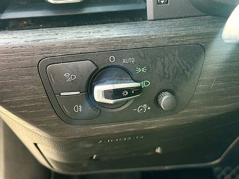 Used 2017 Audi A4 2.0T Premium Plus w/ Premium Plus Package image 11