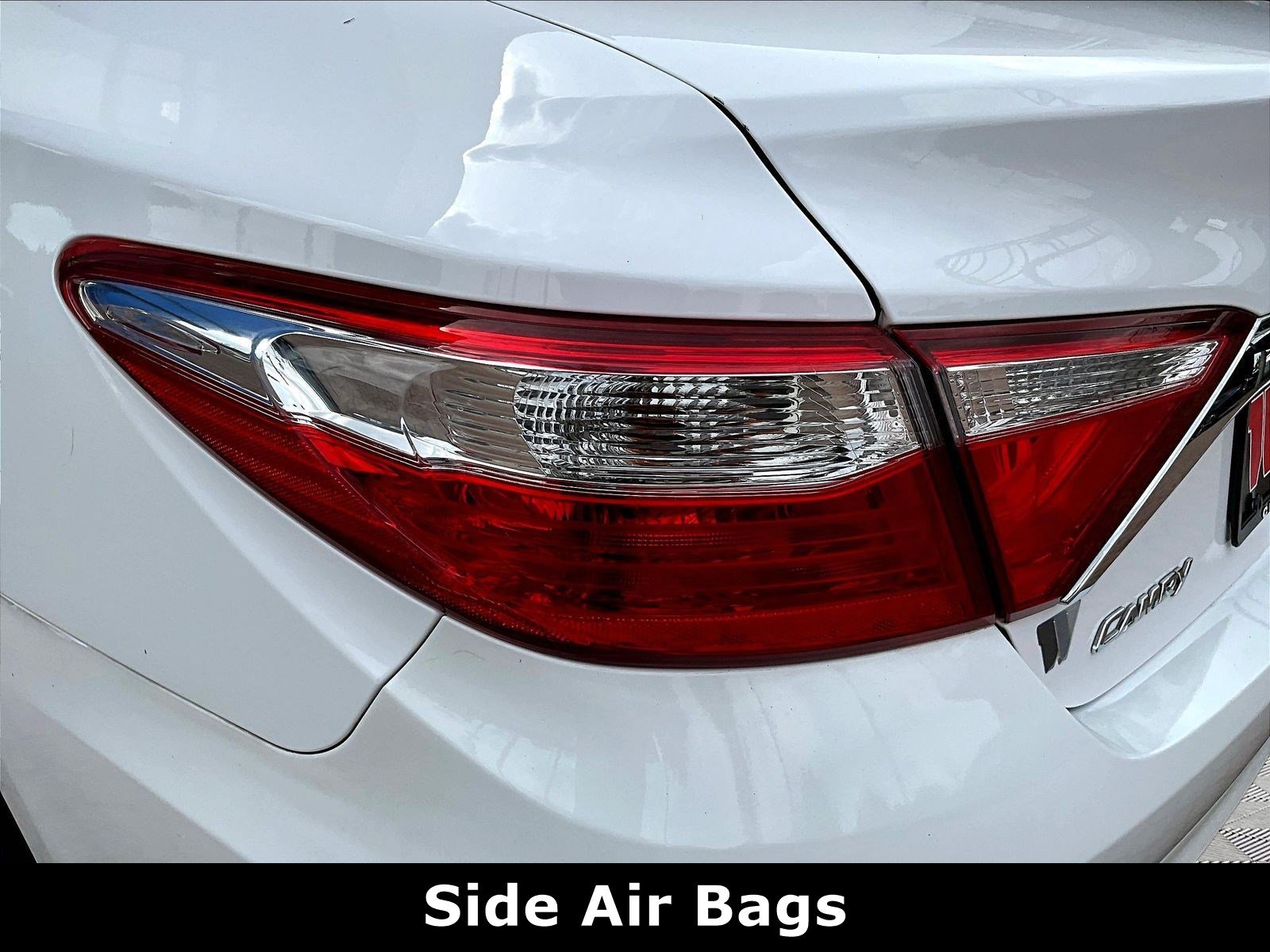 Used 2015 Toyota Camry LE FWD image 21