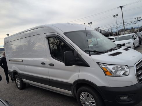Used 2020 Ford Transit 250 Medium Roof w/ Load Area Protection Package image 4