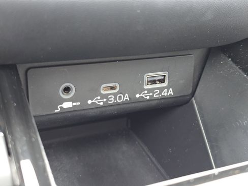 Used 2025 Subaru Legacy Limited image 7