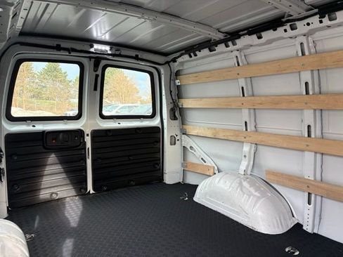 Used 2024 Chevrolet Express 2500 w/ Driver Convenience Package image 13