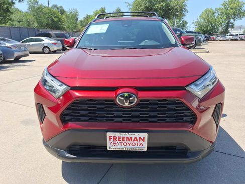 Used 2024 Toyota RAV4 XLE w/ Convenience Package FWD image 9