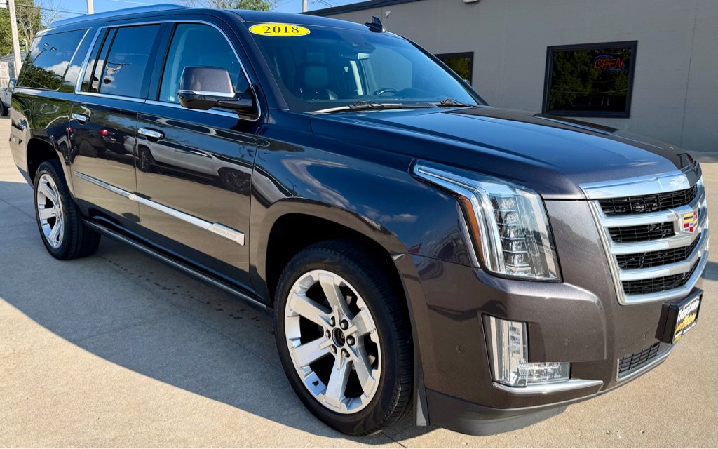 Used 2018 Cadillac Escalade ESV Premium Luxury AWD/4WD image 1