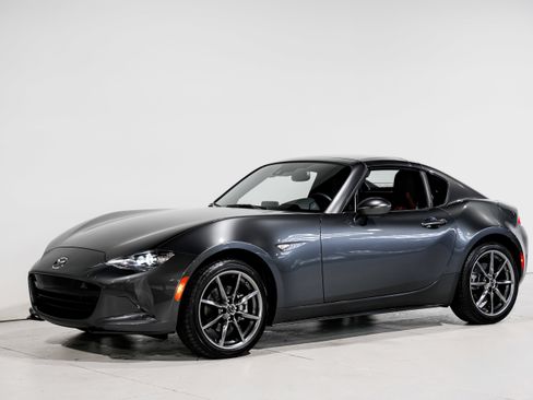 Used 2018 MAZDA MX-5 Miata RF Grand Touring image 6