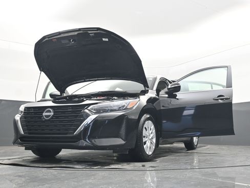 Certified 2025 Nissan Sentra S image 38