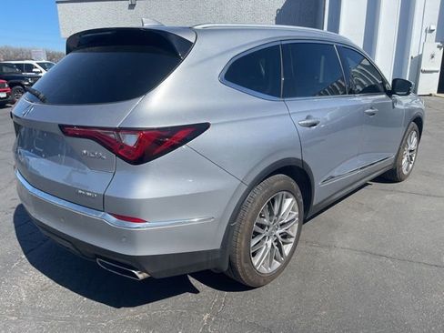 Used 2024 Acura MDX SH-AWD w/ Advance Package image 10