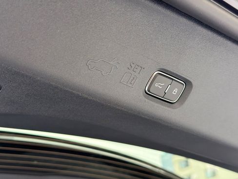 New 2026 Lincoln Navigator Black Label AWD/4WD image 9