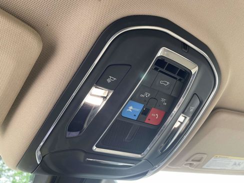 Used 2022 Jeep Grand Cherokee L Limited w/ Luxury Tech Group II AWD/4WD image 13