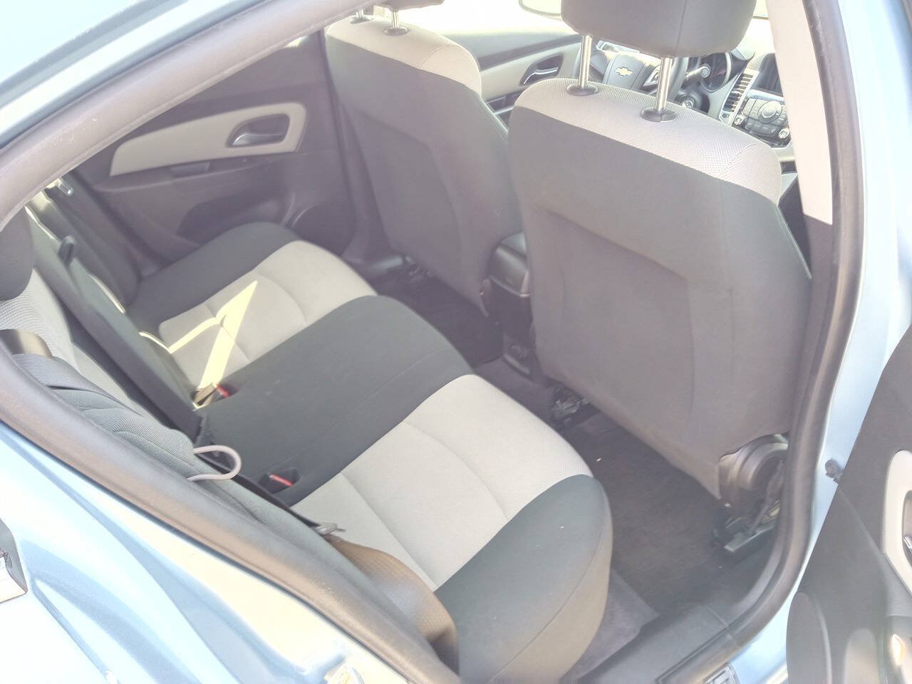 Used 2012 Chevrolet Cruze LS w/ Connectivity Package FWD image 10
