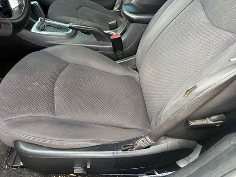 Used 2013 Chrysler 200 Touring FWD image 22