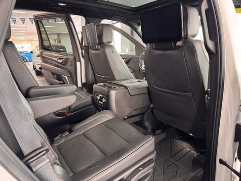 Used 2023 GMC Yukon Denali w/ Denali Reserve Package AWD/4WD image 16