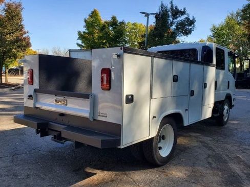 New 2024 Chevrolet Low Cab Forward image 4