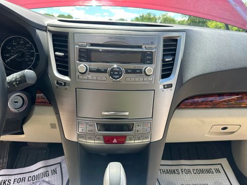 Used 2011 Subaru Outback 2.5i Limited w/ PWR Moonroof Pkg AWD/4WD image 18