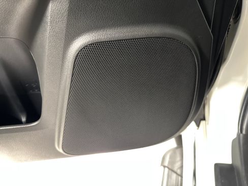 Used 2018 Toyota 4Runner Limited AWD/4WD image 17