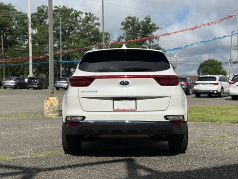 Used 2022 Kia Sportage LX FWD image 4