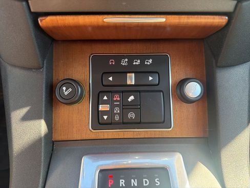 Used 2016 Land Rover LR4 HSE LUX image 37