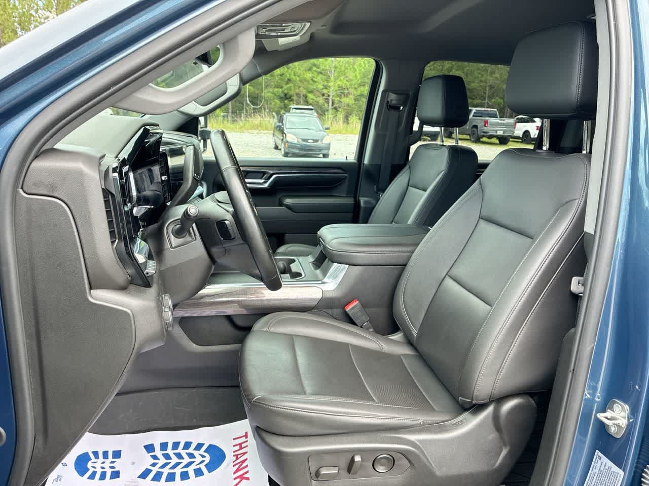 Used 2024 Chevrolet Silverado 2500 LTZ w/ LTZ Plus Package AWD/4WD image 19