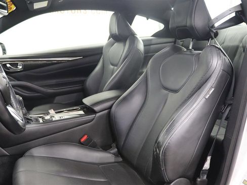 Used 2017 INFINITI Q60 3.0t w/ Premium Plus Package 3.0T image 12