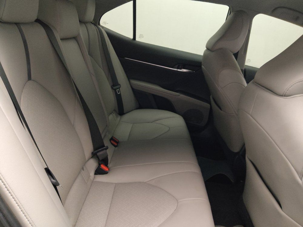 Used 2021 Toyota Camry XLE w/ Navigation Package FWD image 19