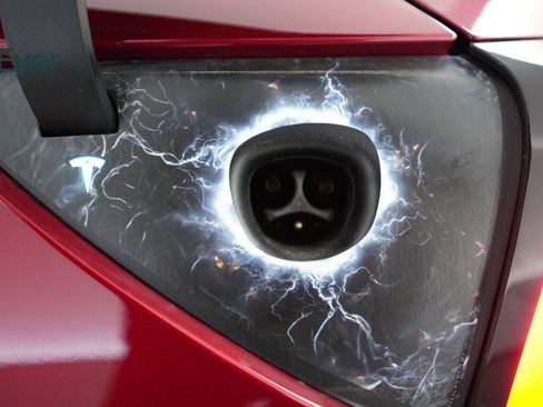 Used 2025 Tesla Model 3 Long Range image 10