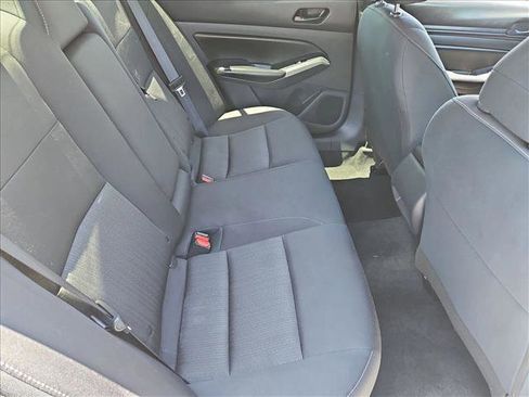 Used 2024 Nissan Altima 2.5 S FWD image 24
