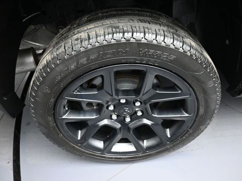 Used 2023 RAM 1500 Laramie image 12