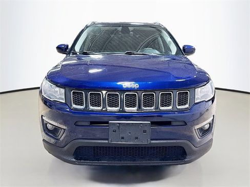 Used 2018 Jeep Compass Latitude w/ Popular Equipment Group image 3