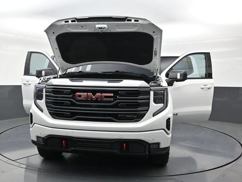 Used 2023 GMC Sierra 1500 AT4 w/ AT4 Premium Package AWD/4WD image 33