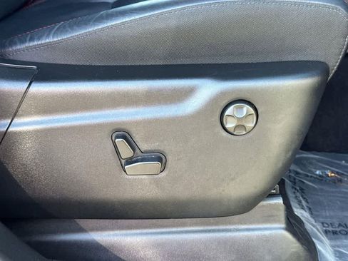 Used 2025 Dodge Durango GT image 42