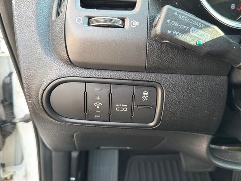 Used 2016 Kia Forte LX FWD image 13