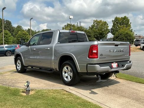 Used 2025 RAM 1500 Big Horn AWD/4WD image 5