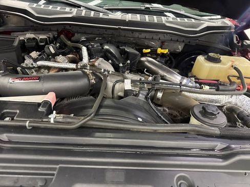 Used 2017 Ford F350 Lariat w/ Lariat Ultimate Package image 30