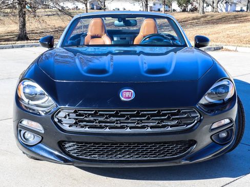 Used 2017 FIAT 124 Spider Lusso RWD image 17