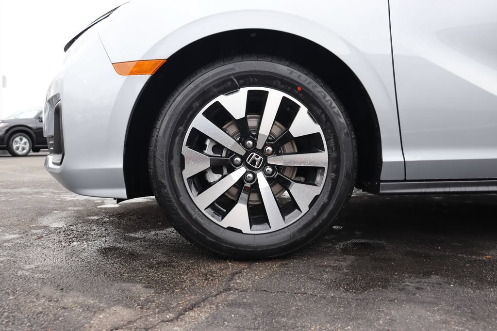 Certified 2026 Honda Odyssey EX-L image 10