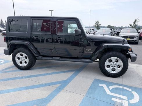 Used 2013 Jeep Wrangler Unlimited Sahara w/ Trailer Tow Group AWD/4WD image 5