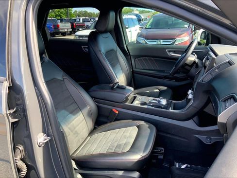 Used 2021 Ford Edge ST-Line FWD image 9