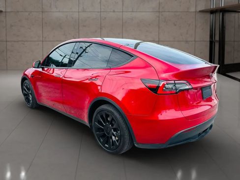 Used 2021 Tesla Model Y Long Range AWD/4WD image 5