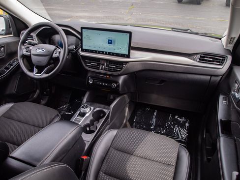 Used 2025 Ford Escape SE FWD image 27