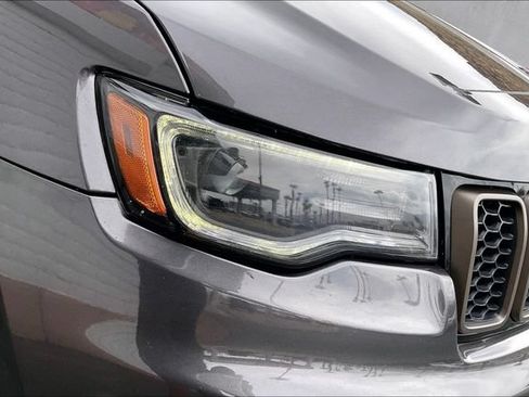 Used 2016 Jeep Grand Cherokee Limited 75th Anniversary AWD/4WD image 26