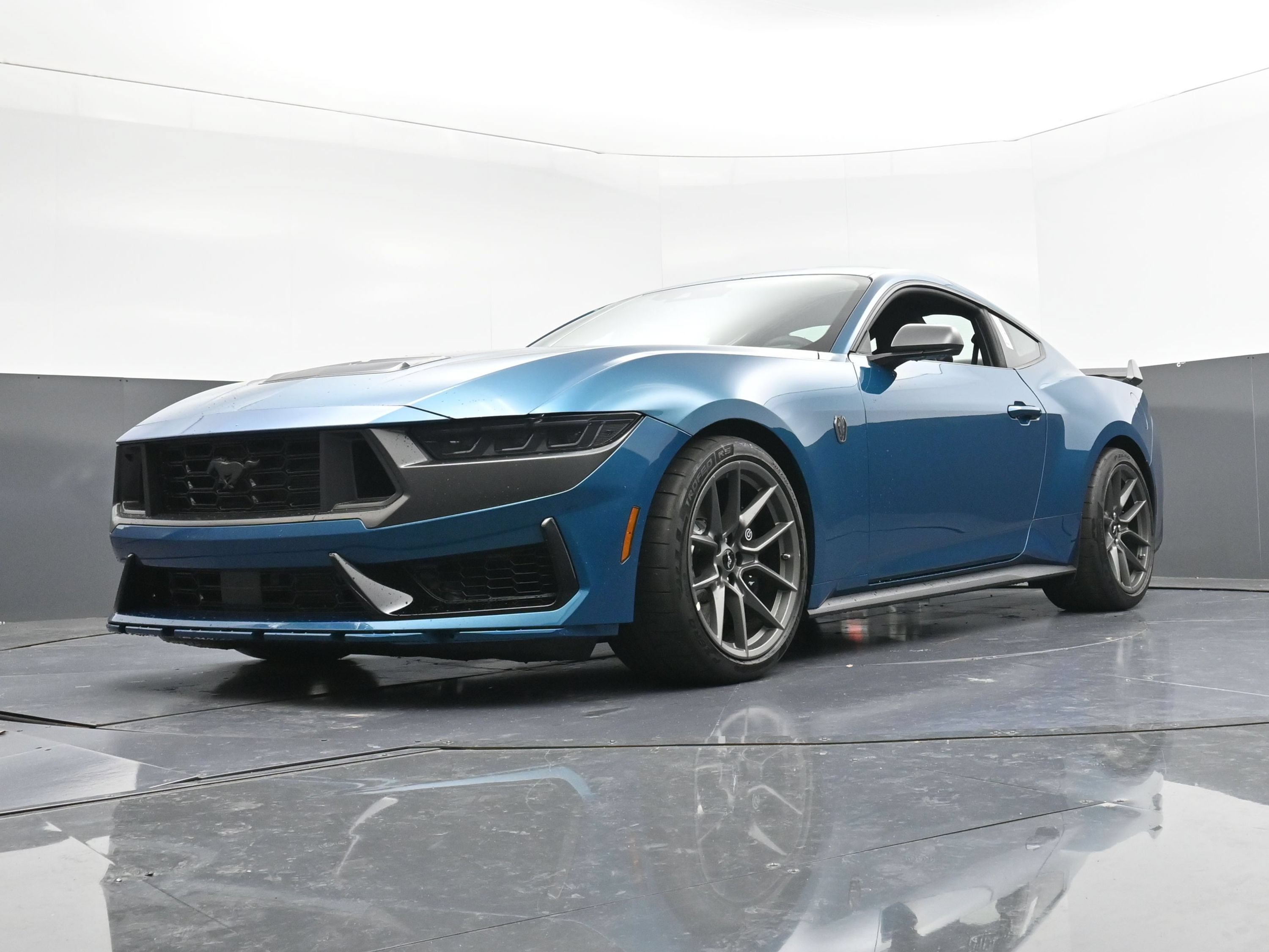 Used 2026 Ford Mustang Dark Horse w/ Dark Horse Handlin Package RWD image 12