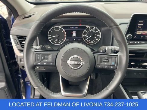 Used 2023 Nissan Rogue SV w/ SV Premium B Package image 11