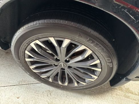 Certified 2024 Nissan Rogue Platinum w/ Platinum Premium Package image 7