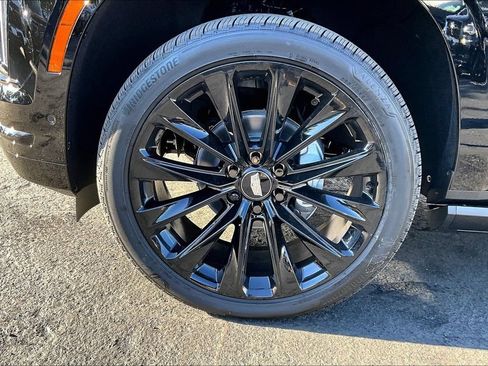 New 2026 Cadillac Escalade Platinum Sport w/ LPO, ONYX Package AWD/4WD image 10