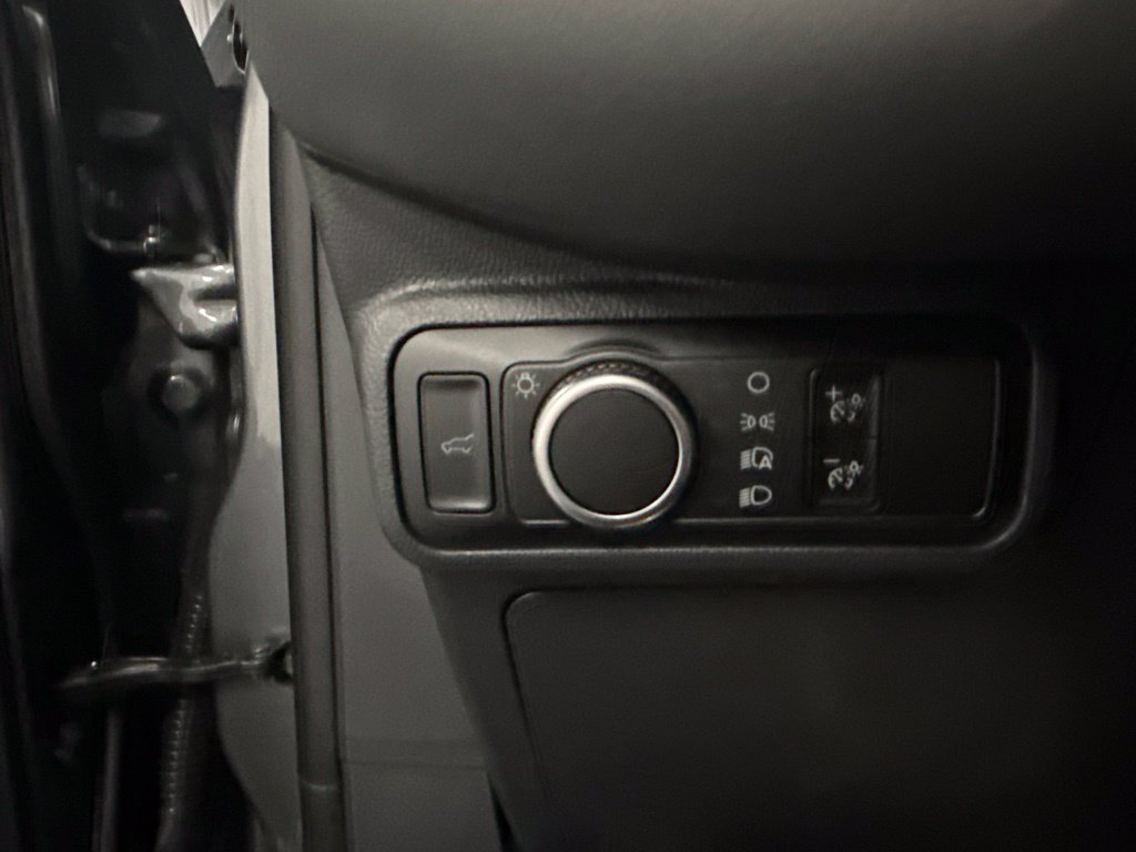 New 2026 Ford Explorer Active AWD/4WD image 23