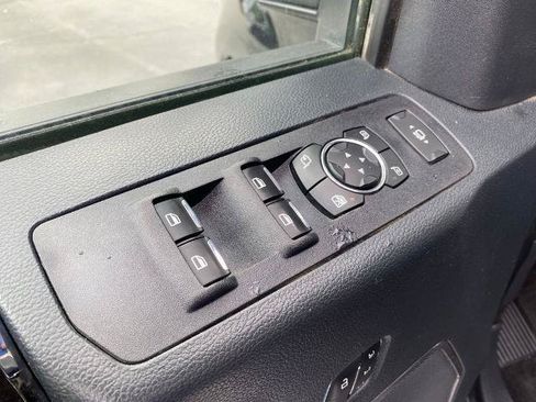 Certified 2022 Ford F250 Lariat w/ Lariat Value Package AWD/4WD image 13