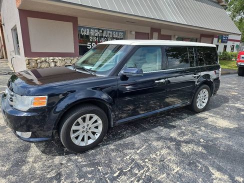 Used 2010 Ford Flex SEL FWD image 4