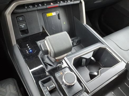 Used 2023 Toyota Tundra Limited image 26