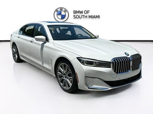 Used 2020 BMW 740i w/ Luxury Rear Seating Package RWD image 1